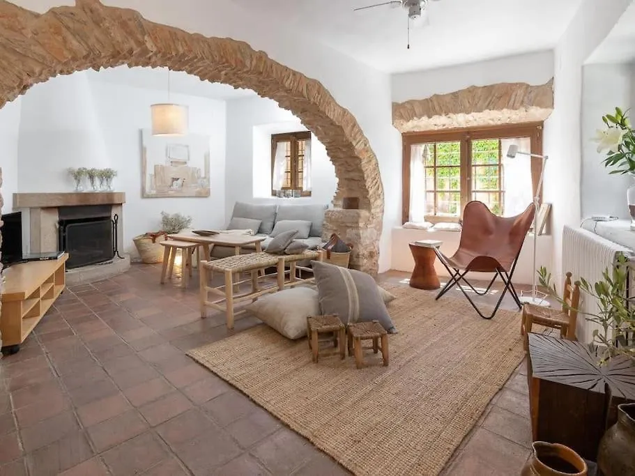 Preciosa Casa Rural En El Centro De Peratallada